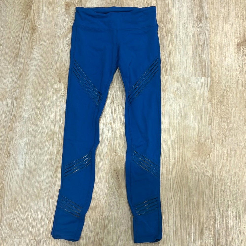 Alo yoga blue mesh accents leggings